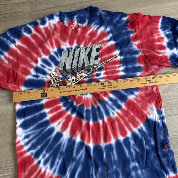 The Nike Tee Tie Dye Shirt Men's Sz SM Red White & Blue 4th Of July USA Skeleton - Picture 4 of 6